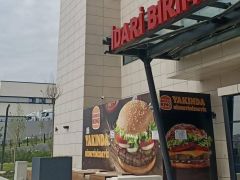 Bayraklı Şehir Hastanesi’nde Fast Food Krizi!