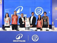 Decathlon, Eczacıbaşı Dynavit Kadın Voleybol Takımı’nın Teknik Sponsoru Oldu