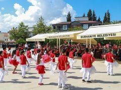 İlköğretim Haftası Burhaniye’de Düzenlenen Törenle Kutlandı