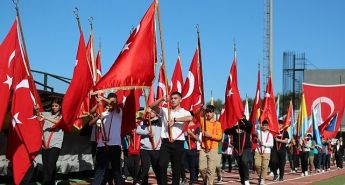 Aliağa, Cumhuriyetin 101. Yılında Atatürk Stadında Buluştu