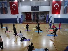 Bakırköylü Kadınlar Hem Spor Yapıyor Hem Sosyalleşiyor