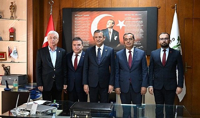 Başkan Böcek: ‘Antalya tropikal meyve üretiminde marka olacak,’