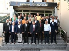 Başkan Böcek Kemer ve Kumluca’yı ziyaret etti