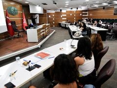 Bornova’da çalışanlara Toplumsal Cinsiyet Eşitliği Semineri