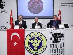 Buca’da Cumhuriyet Paneli’nde Atatürk vurgusu