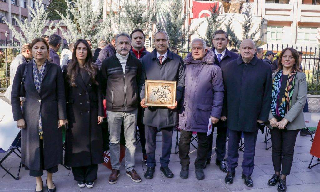 chpden bakan yusuf tekine istifa cagrisi 0 BOrhOW59