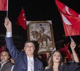 Cumhuriyet ışığı İzmir’den parladı