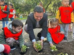 Gençlik Parkı miniklerle “çiçek” gibi oldu