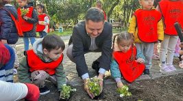 Gençlik Parkı miniklerle “çiçek” gibi oldu