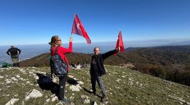 Kartepe’nin zirvesinde Cumhuriyet coşkusu