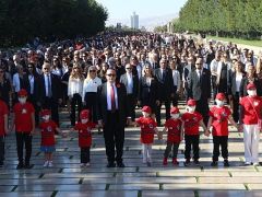 LÖSEV’den Büyük Anıtkabir Buluşması Türkiye’nin Dört Bir Yanından 40 Bin Kişi Ata’sının Huzurunda