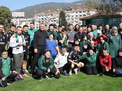 Özel çocuklardan Kocaelispor’a özel ziyaret