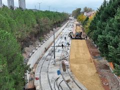 Alikahya tramvayı stada doğru ilerliyor