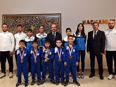 Başarılı Sporcular Başkan Pekyatırmacı’yı Ziyaret Etti