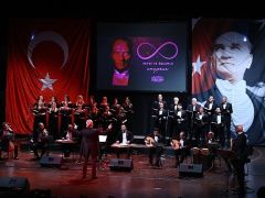 Büyük Önder Atatürk, sevdiği şarkılarla ‘HASRET’le anıldı