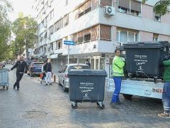 Daha temiz bir Konak için konteyner harekatı