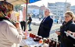 Bergama Belediyesi Üreten Kadınlar İçin Yeni Yıl Pazarı Kurdu