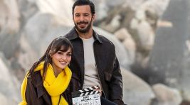 Hande Erçel ve Barış Arduç’un başrollerinde yer aldığı ‘Aşkı Hatırla’ dizisi çok yakında Disney+’ta!