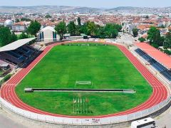 İnegöl İlçe Stadyumu Zemini Bakıma Alındı