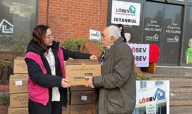 losev mutlu et paketlerini atasehirde dagitmaya devam ediyor 0 hBUggKkP