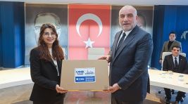 Başkan İbrahim Sandıkçı’dan Öğretmenlere Laptop