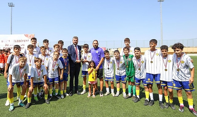 buca belediye spor u 14 takimi turkiye sampiyonasinda 0 z3vaKhe1