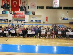 Burhaniye’de Voleybol Şöleni Başladı