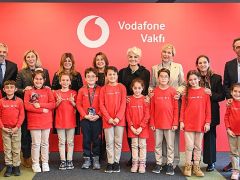 Vodafone Vakfı Danışma Kurulu Üyeleri Geleceğin Yapay Zekâ Yıldızlarıyla Buluştu