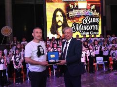 Barış Manço Osmangazi’de muhteşem konserle anıldı