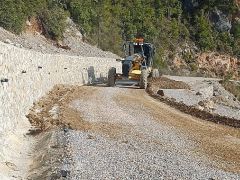 Büyükşehir ekiplerinden Alanya yollarında çalışma