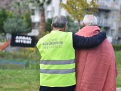 İzmir Büyükşehir’in konuk evi, sığınılacak liman oldu